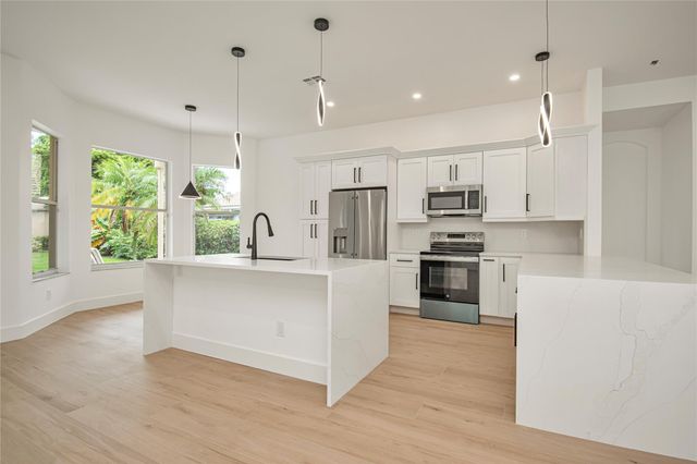 11524 Corazon Court, Boynton Beach, FL 33437