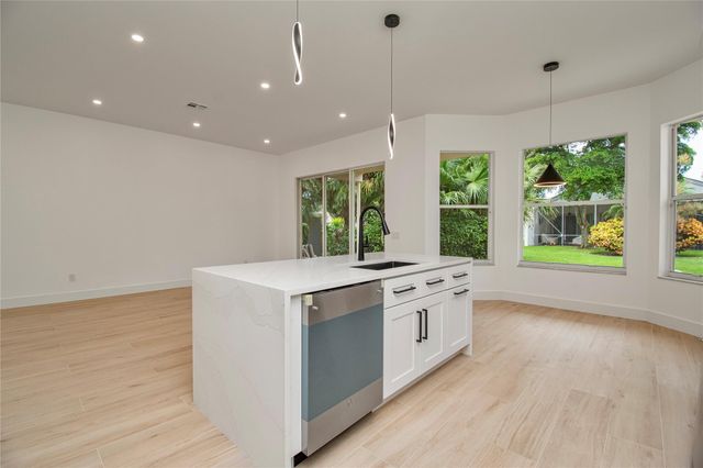 11524 Corazon Court, Boynton Beach, FL 33437