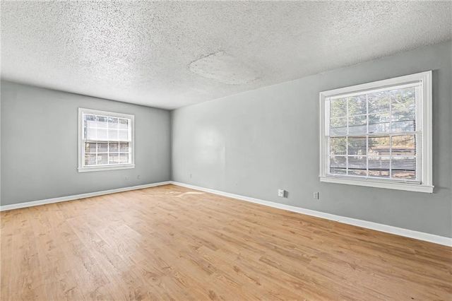 192 Rue Fontaine, Lithonia, GA 30038