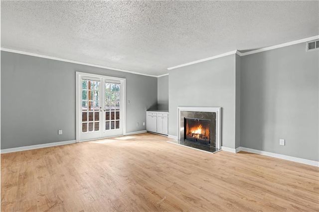 192 Rue Fontaine, Lithonia, GA 30038