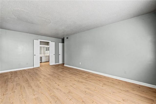 192 Rue Fontaine, Lithonia, GA 30038