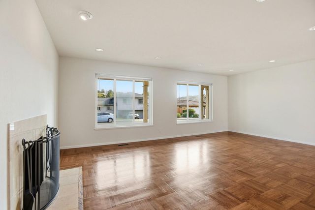 3300 El Sobrante Street, San Mateo, CA 94403