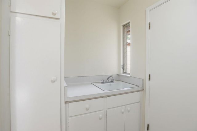 3300 El Sobrante Street, San Mateo, CA 94403