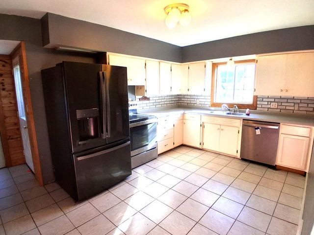 667 Madson Avenue SW, Hutchinson, MN 55350