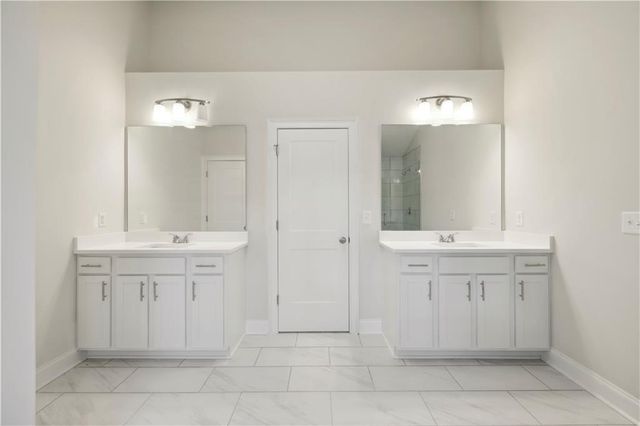 5807 Creek Indian Drive, Sugar Hill, GA 30518