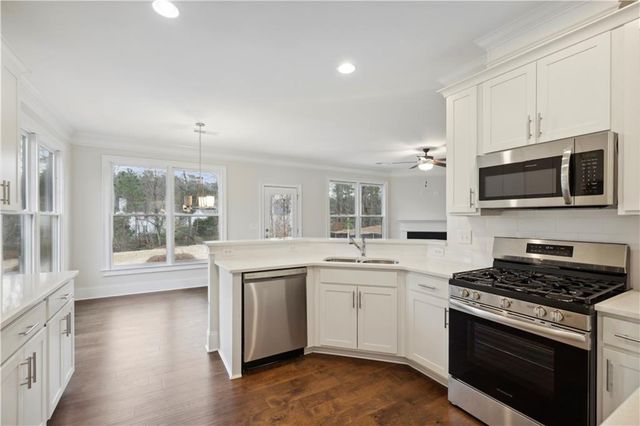 5807 Creek Indian Drive, Sugar Hill, GA 30518