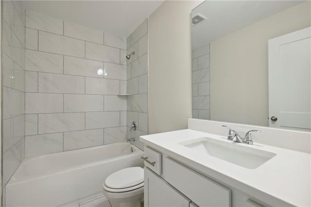 5807 Creek Indian Drive, Sugar Hill, GA 30518