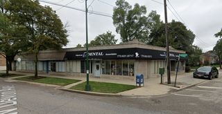 5127 W Devon Avenue, Chicago, IL 60646