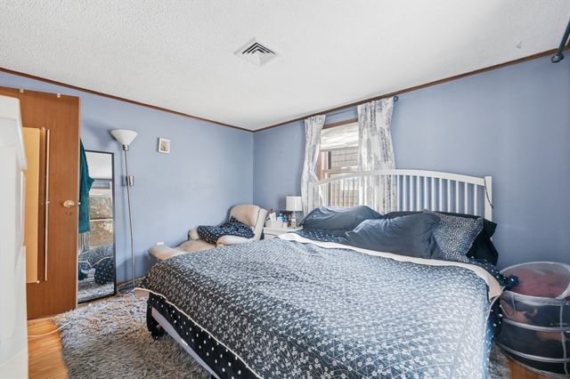 255 Cedar Brook Rd, Lynn, MA 01904