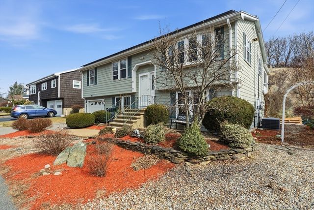 255 Cedar Brook Rd, Lynn, MA 01904