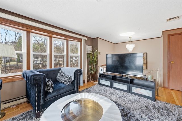 255 Cedar Brook Rd, Lynn, MA 01904