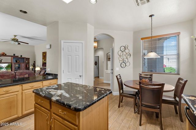 6387 W PONTIAC Drive, Glendale, AZ 85308