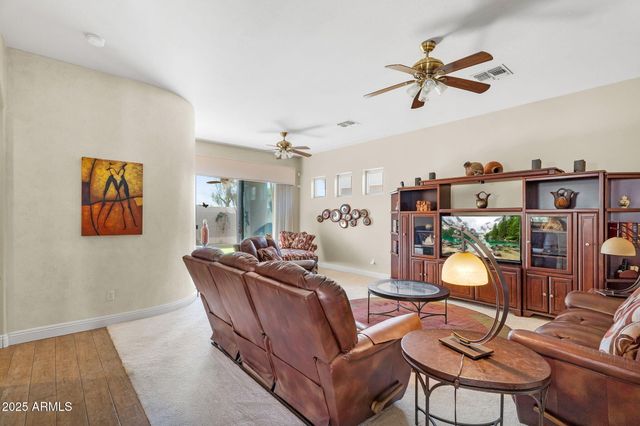 6387 W PONTIAC Drive, Glendale, AZ 85308