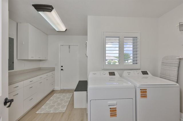 2003 WEDGE COURT, Sun City Center, FL 33573