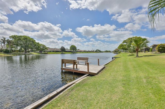 2003 WEDGE COURT, Sun City Center, FL 33573