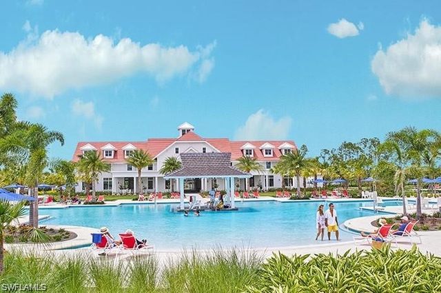 6399 NEGRIL ISLE DR, Naples, FL 34113