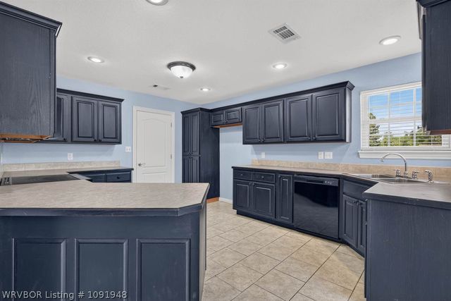 2432 Kaylonni Lane, Van Buren, AR 72956