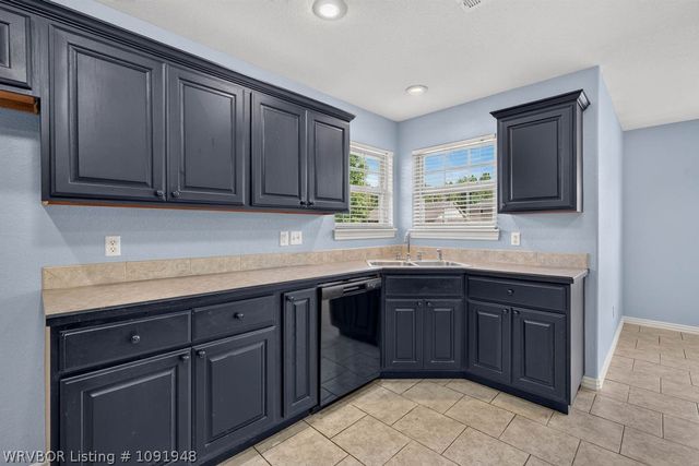 2432 Kaylonni Lane, Van Buren, AR 72956