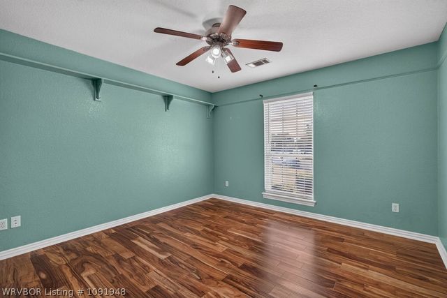 2432 Kaylonni Lane, Van Buren, AR 72956