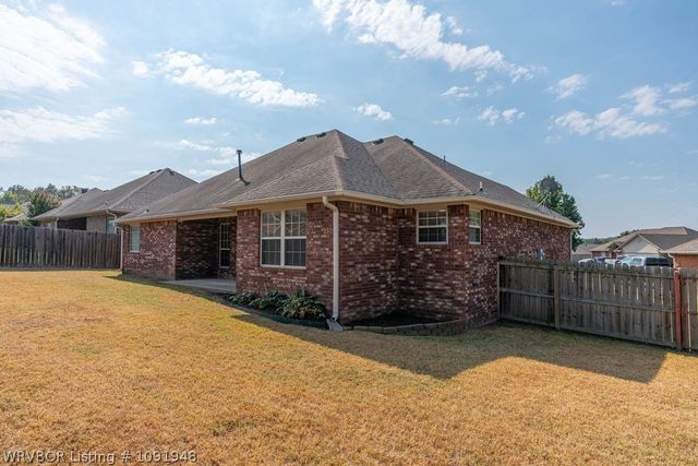 2432 Kaylonni Lane, Van Buren, AR 72956