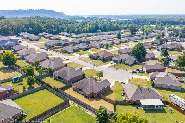 2432 Kaylonni Lane, Van Buren, AR 72956