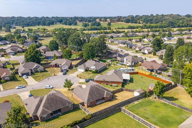 2432 Kaylonni Lane, Van Buren, AR 72956