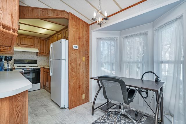 79 Dinosaur Road, Wilmington, IL 60481