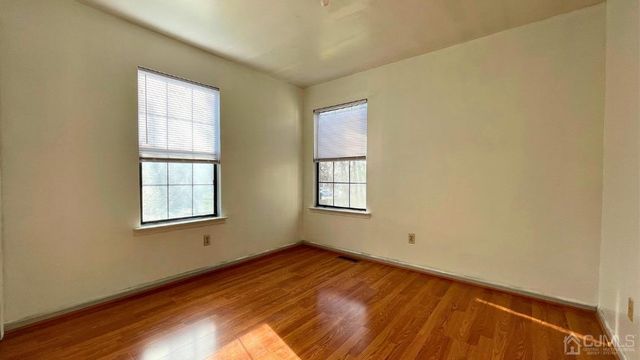 6 Ayres Court, East Brunswick, NJ 08816