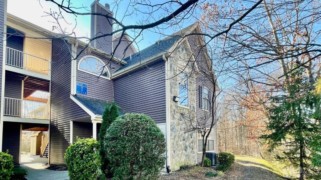 6 Ayres Court, East Brunswick, NJ 08816