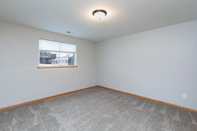 3594 Taylor Street S, Fargo, ND 58104