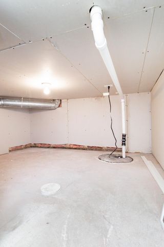 3594 Taylor Street S, Fargo, ND 58104