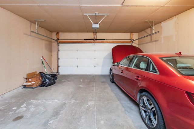 3594 Taylor Street S, Fargo, ND 58104