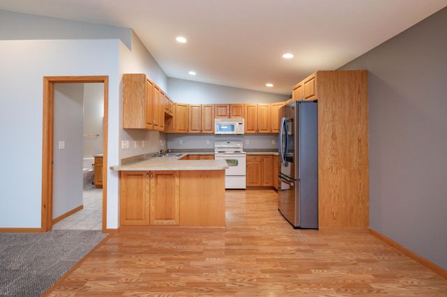 3594 Taylor Street S, Fargo, ND 58104