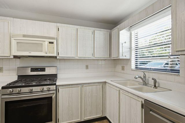 6070 80TH STREET N 109, St Petersburg, FL 33709