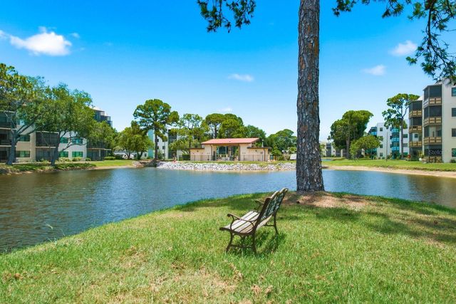 6070 80TH STREET N 109, St Petersburg, FL 33709
