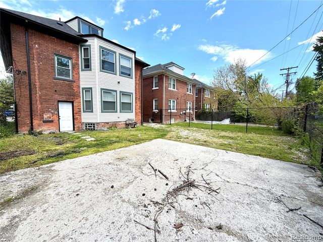 2045 Calvert Street, Detroit, MI 48206