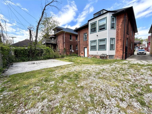 2045 Calvert Street, Detroit, MI 48206