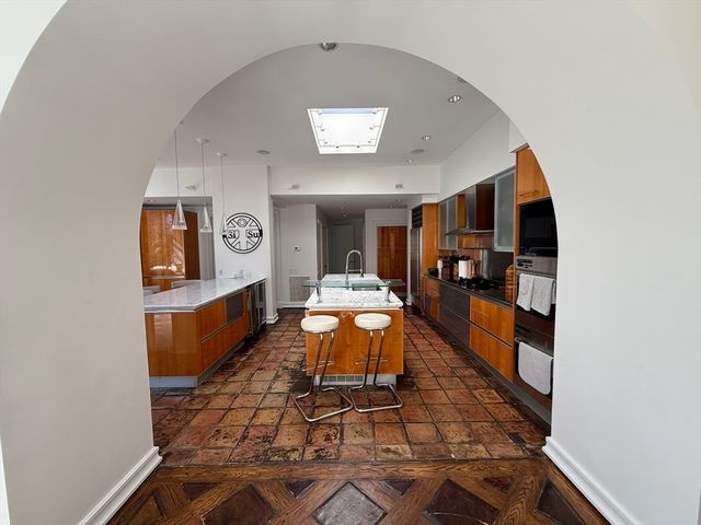 132 Yarmouth Road, Brookline, MA 02467