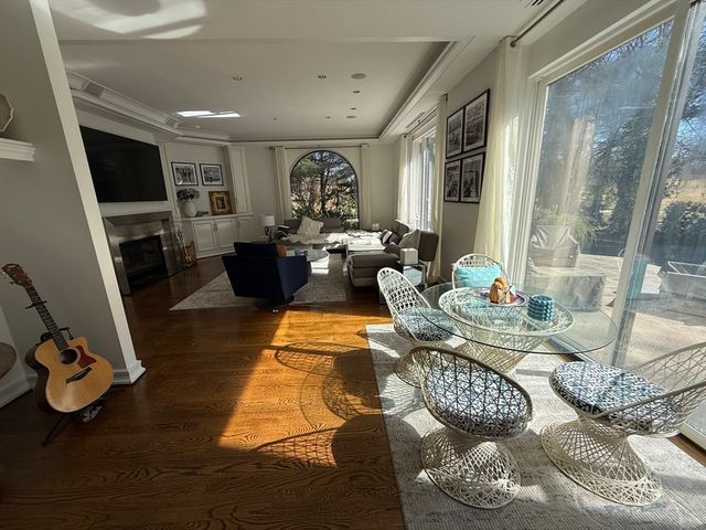 132 Yarmouth Road, Brookline, MA 02467