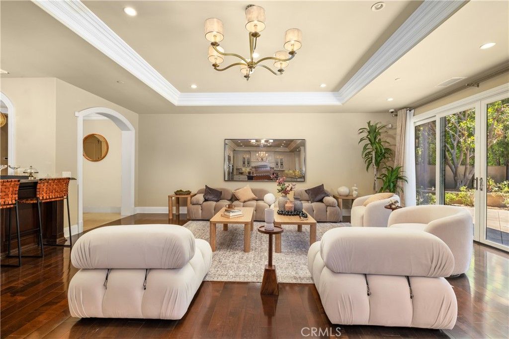 Image 31 of property listing at 423 W Lemon Avenue, Arcadia, CA 91007