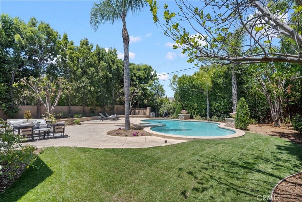 Image 68 of property listing at 423 W Lemon Avenue, Arcadia, CA 91007
