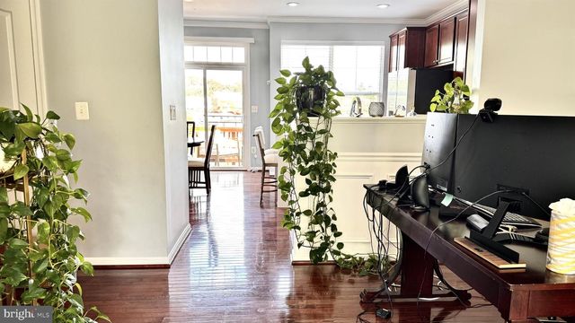 504 NE AVA WAY NE, Washington, DC 20017