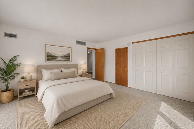 1187 Foxboro Court 1187, Schaumburg, IL 60193