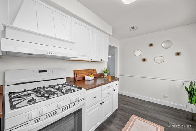 1187 Foxboro Court 1187, Schaumburg, IL 60193