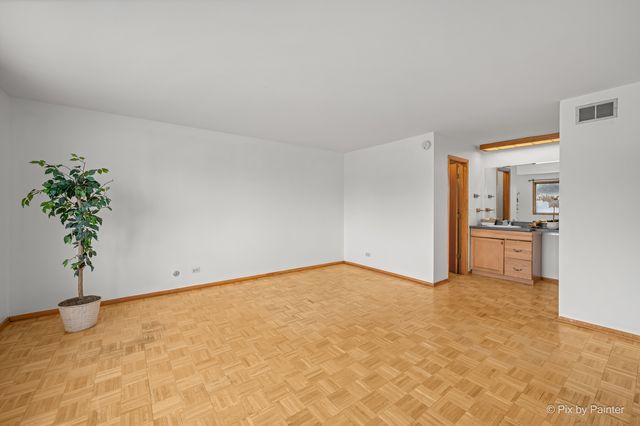 1187 Foxboro Court 1187, Schaumburg, IL 60193