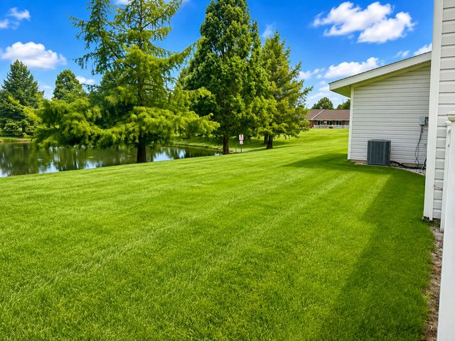 1187 Foxboro Court 1187, Schaumburg, IL 60193