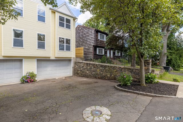 7 Edgewood Street B, Norwalk, CT 06854