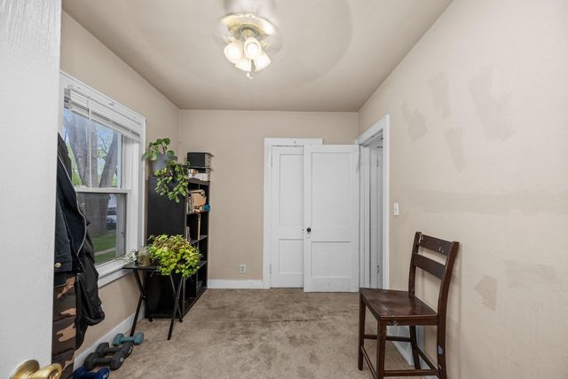 3433 FILLMORE Street, Davenport, IA 52806