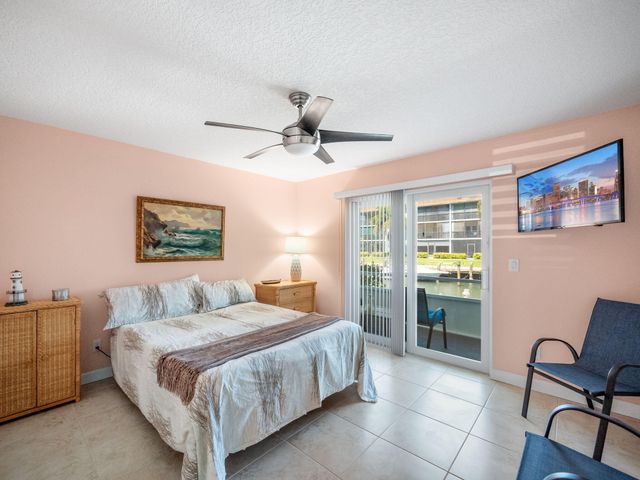 131 Doolen Court 103, North Palm Beach, FL 33408