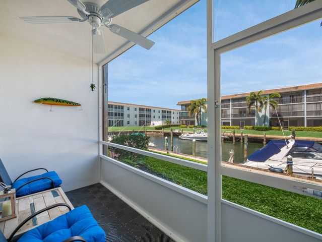 131 Doolen Court 103, North Palm Beach, FL 33408